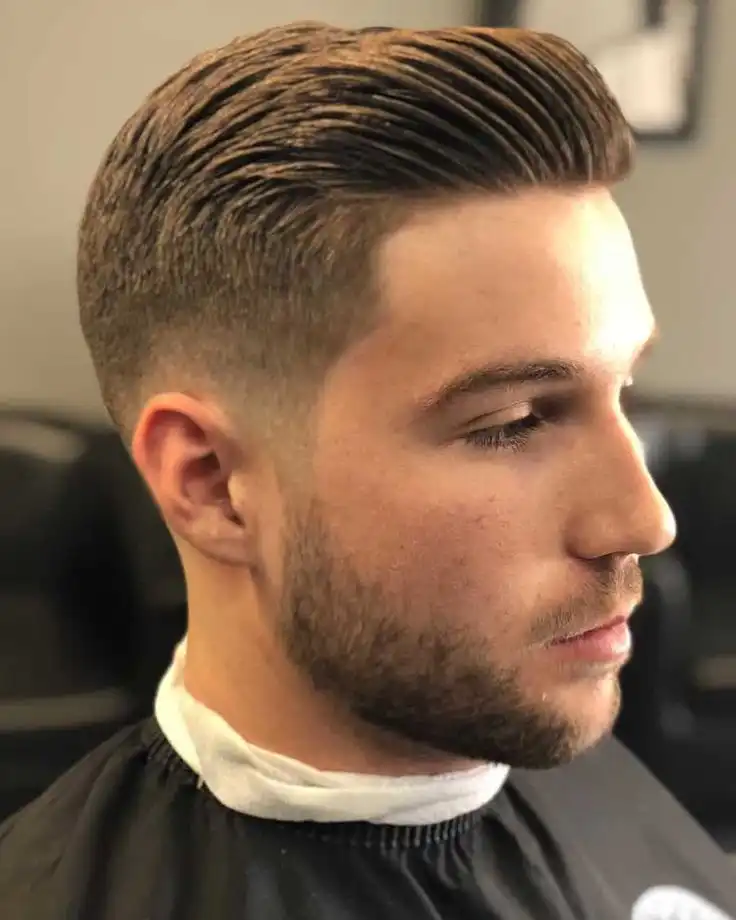 Side Swept Short Hair with A Low Taper